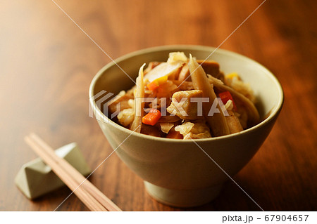鶏とごぼうの炊き込みご飯 鶏とごぼうの炊き込みご飯 67904657