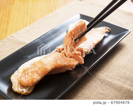 焼鮭 焼鮭 67904676