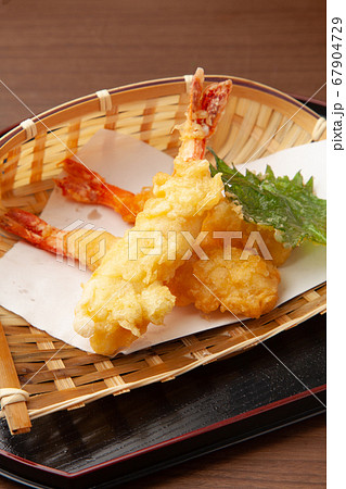 エビの天ぷら エビの天ぷら 67904729
