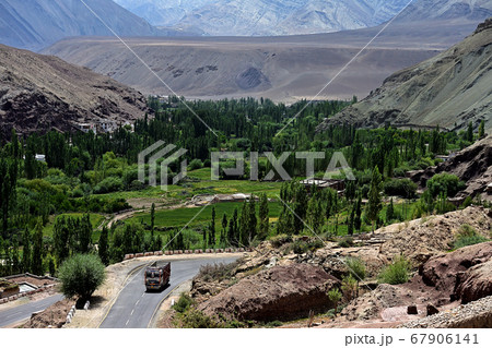 ラダックの風景 67906141
