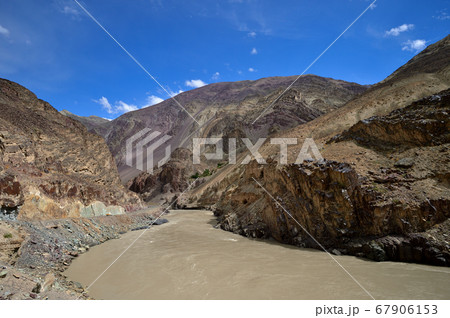 ラダックの風景 67906153
