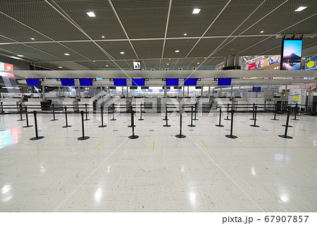 閑散とした成田空港第二ターミナル 閑散とした成田空港第二ターミナル 67907857