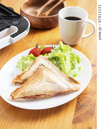 ホットサンドとホットサンドメーカー ホットサンドとホットサンドメーカー 67913131