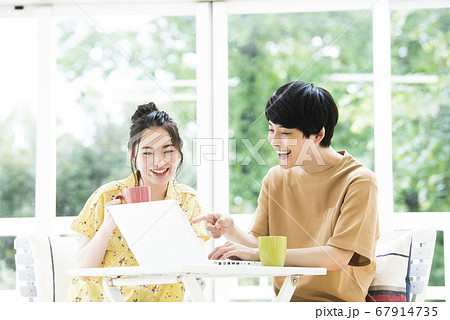 夫婦 パソコン 検索 夫婦 パソコン 検索 67914735