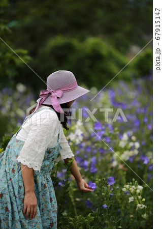 花 女性 女 67915147