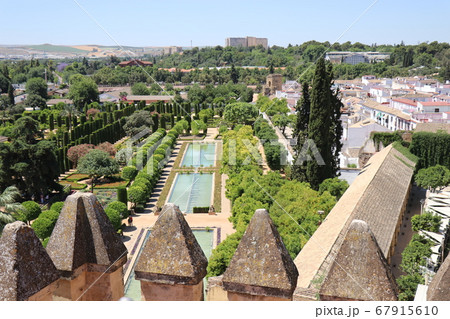 アルカサル、コルドバ、スペイン、庭園 アルカサル、コルドバ、スペイン、庭園 67915610