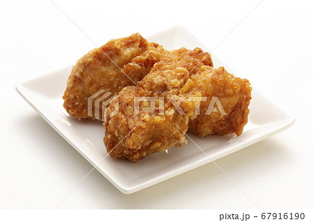 鶏肉の唐揚げ、竜田揚げ 67916190