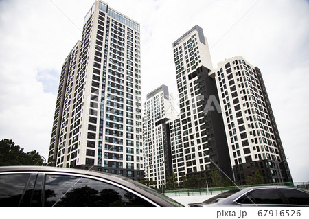 ビル 建物 高層ビル 67916526