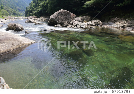 銅山川（吉野川最長の支流）の富郷渓谷 67918793