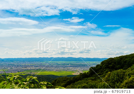地方都市の全景 地方都市の全景 67919713
