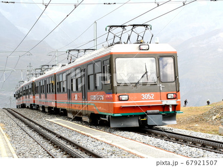 ゴルナーグラード鉄道の登山電車 スイス ゴルナーグラード鉄道の登山電車 スイス 67921507