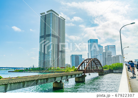 東京の都市風景 晴海橋梁周辺の風景 67922307