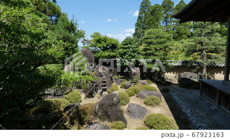 方丈庭園北庭の枯山水・一休寺 67923163