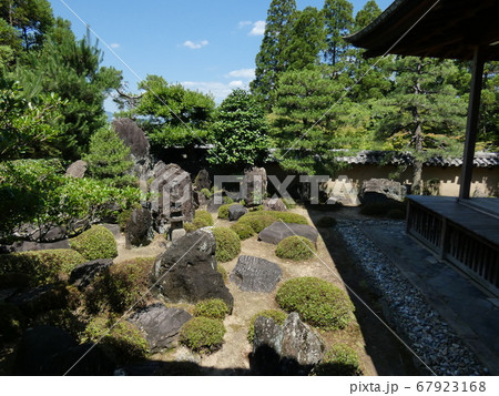 方丈庭園北庭の枯山水・一休寺 方丈庭園北庭の枯山水・一休寺 67923168