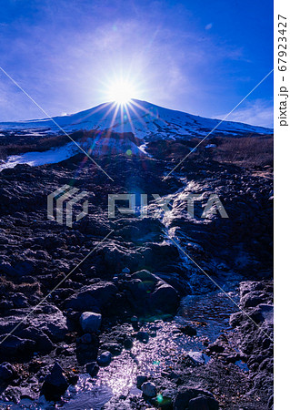 (静岡県)富士山、幻の滝、ダイヤモンド富士 (静岡県)富士山、幻の滝、ダイヤモンド富士 67923427