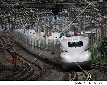 新幹線N700S　J5編成　米原駅にて 67926715