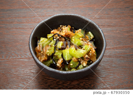 大根葉の炒めもの 大根葉の炒めもの 67930350