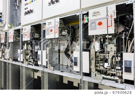 The compartment of circuit breaker, disconnecting switch and earth switch of medium voltage switchgear The compartment of circuit breaker, disconnecting switch and earth switch of medium voltage switchgear 67930628