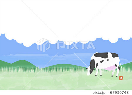 年賀状はがきテンプレート2021年丑年、牧場にいるホルスタインのイラスト 67930748