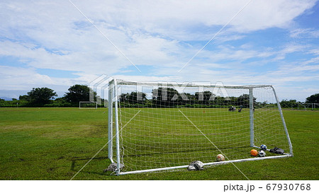 少年サッカーのゴール 67930768