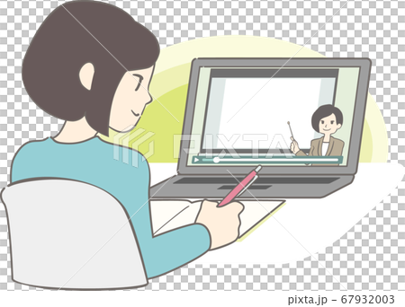 動画でセミナーを受講する女性 67932003