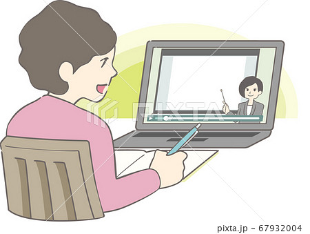 動画でセミナーを受講する女性 67932004