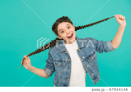 When my hair is long I go to salon. Happy child 67934148