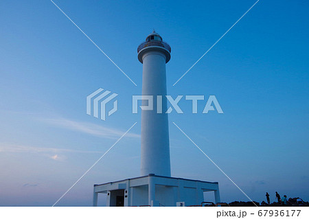 残波岬　綺麗な灯台 67936177