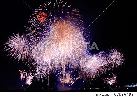 泉州 光と音の夢花火（大阪府泉南市） 67936498