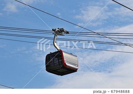 ノルウェー　ノルウェー鉄道　ベルゲン線ヴォス駅からハングルストッペン間をつなぐヴォスゴンドラ　アップ 67948688