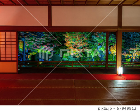 随心院の紅葉とライトアップ 67949912