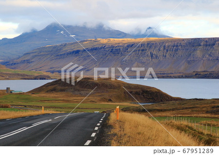 アイスランド 景色 風景 67951289