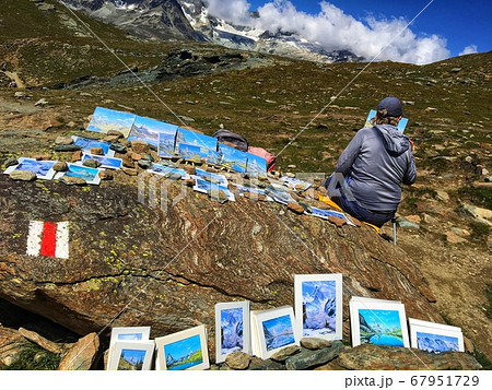 山脈を描くを画家 山脈を描くを画家 67951729