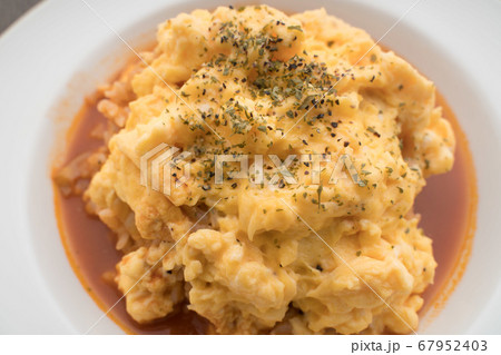 オムライス オムライス 67952403