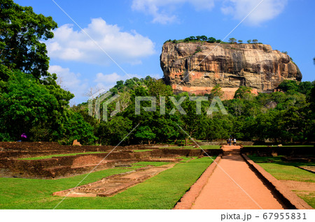 シギリヤ・ロック　スリランカ 67955831