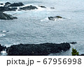 爪木崎・溶岩の造り出す磯 67956998