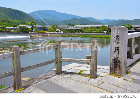 初夏　嵐山　渡月橋 67958176