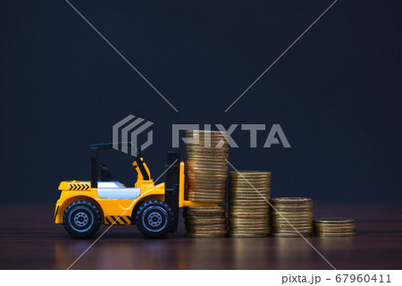 Mini forklift truck loading stack coin with steps Mini forklift truck loading stack coin with steps 67960411