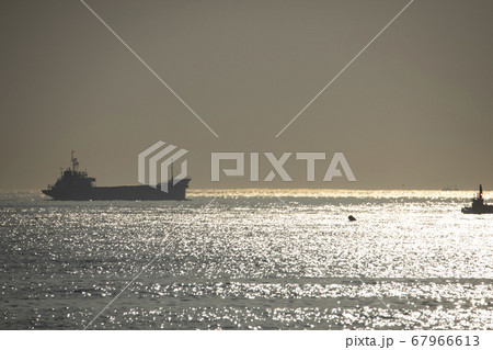 海 船舶 水平線 67966613