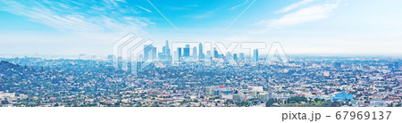 Blue sky over Los Angeles 67969137