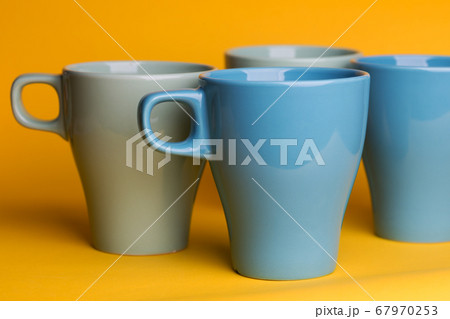 the bright pottery 67970253