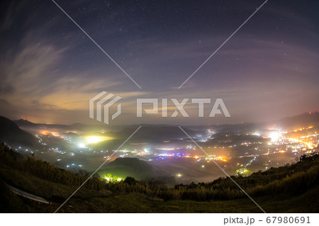 伐株山の夜景 67980691