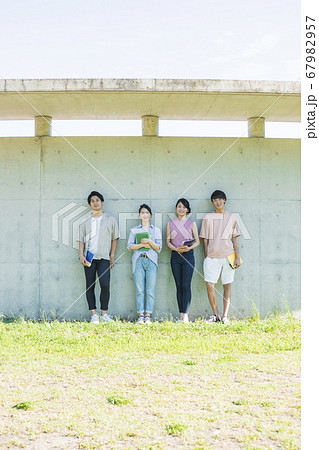 大学生のポートレート 大学生のポートレート 67982957