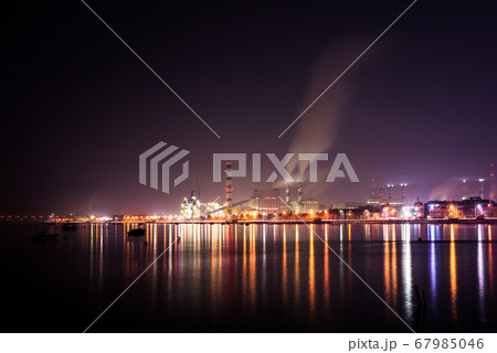 夜景 章露出 華やかさ 67985046