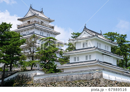島原城の天守閣と丑寅の櫓 67989516