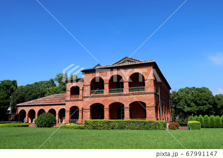 レンガ壁 レンガの壁 れんが壁 67991147