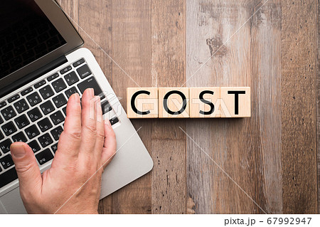 COST、コストアップ、コストダウンのイメージ 67992947