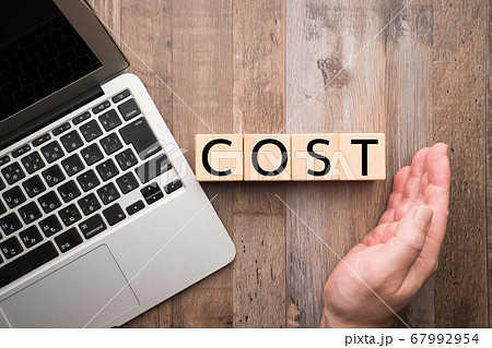 COST、コストアップ、コストダウンのイメージ 67992954