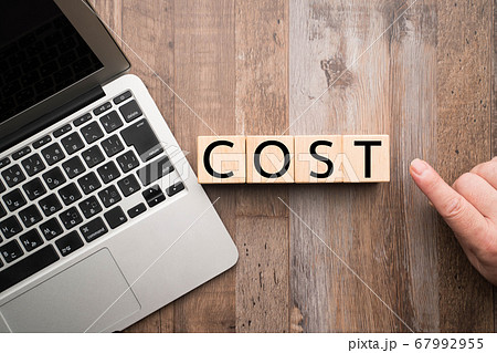 COST、コストアップ、コストダウンのイメージ 67992955