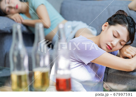 Women party, drinking Women party, drinking 67997591